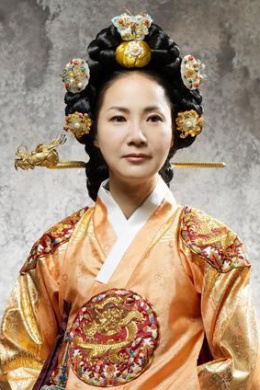 Королева Чон Хи