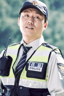 Офицер Хан