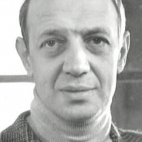 Илья Авербах