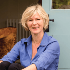 Клэр Холман