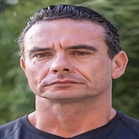 Никович Саммут