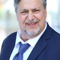 Марк Резник