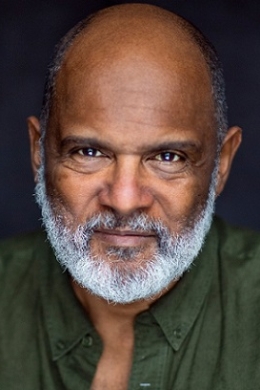 Тони Бриггс