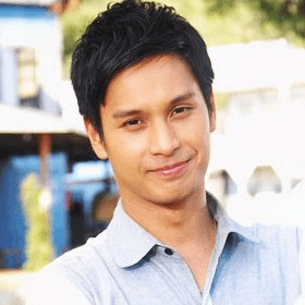 О Анучит Сапанпонг