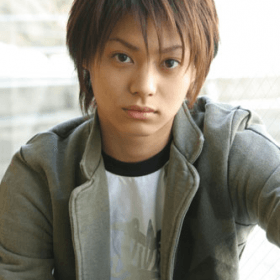 Янаги Котаро