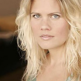 София Карстенс