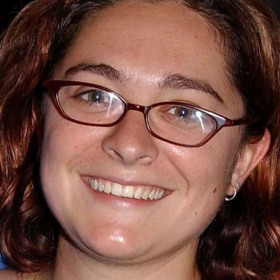 Майа Брутон