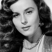 Илэйн Стюарт