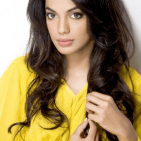 Мугдха Годсе