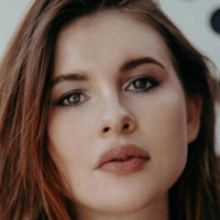 Анна Цуканова