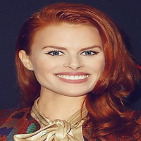 Джулия Колье