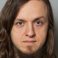 Денис Дубовик