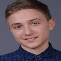 Илья Капанец