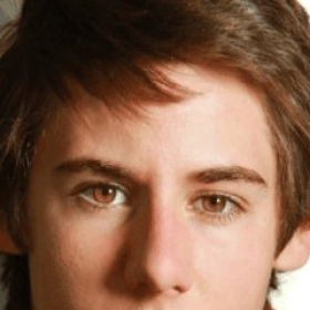 Доминик Скотт Кэй