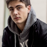 Дэниел Келли