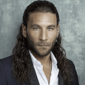 Зак Макгоун