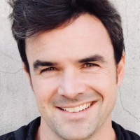 Майк Робертс