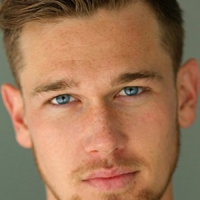 Тейлор Джон Смит