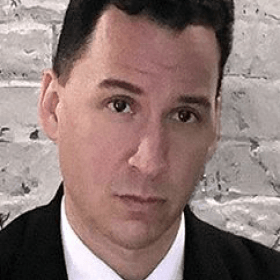 Диллон Мэтьюз