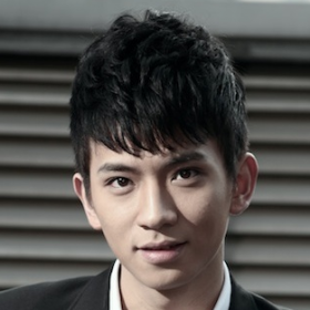 Цинь Янь Ши