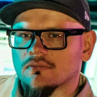 Одди Ньюмел