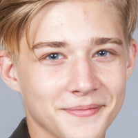 Олег Савостюк