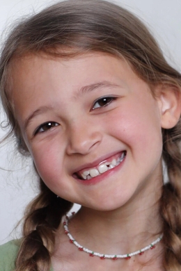 Мия Склярова