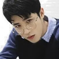 Лу Цзинь Юань