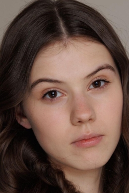 Яна Захарова