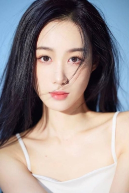 Ли Цзя Синь