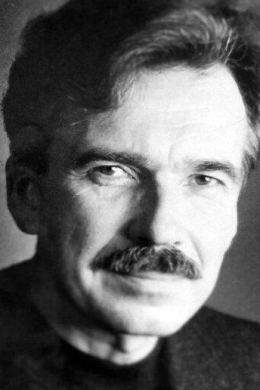 Юрий Петров