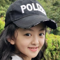 Эбигейл Жень