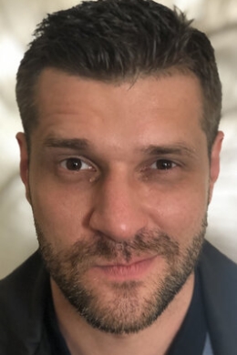 Антон Романов