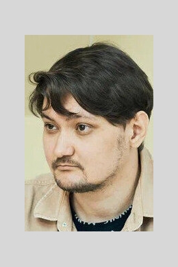 Роман Салахутдинов